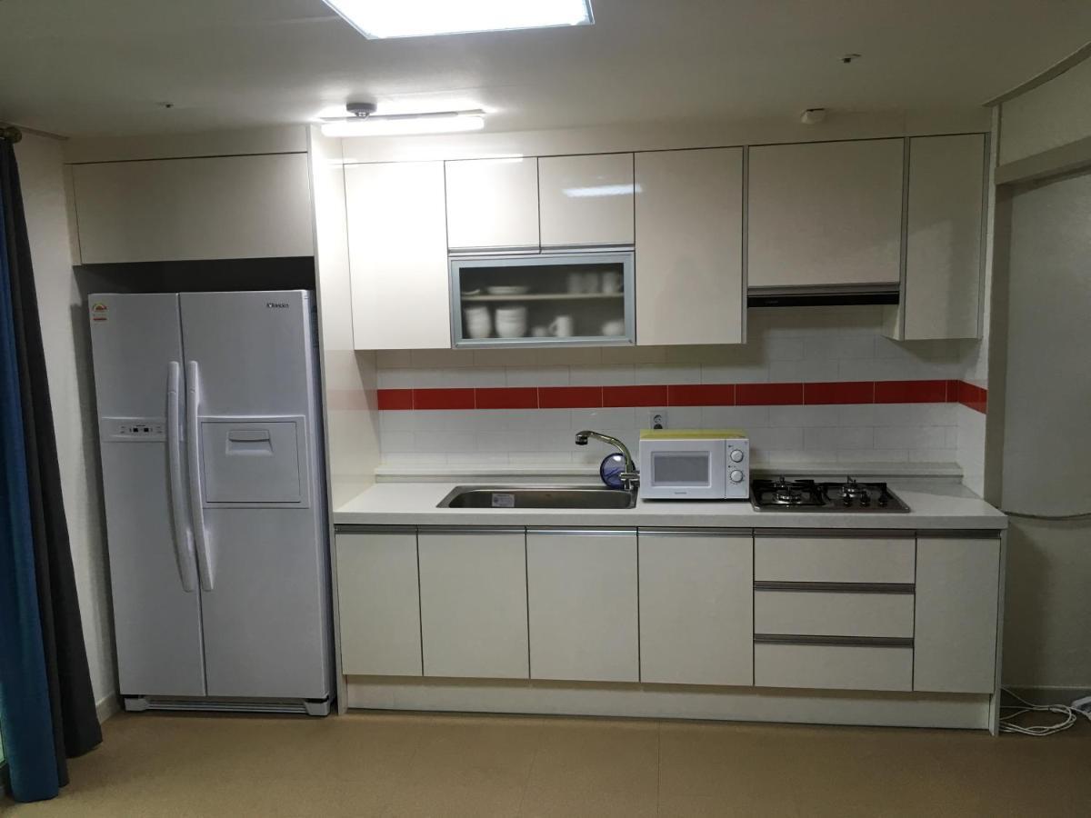 Hotel Joy Near Camp Humphres Pyeongtaek Exterior photo